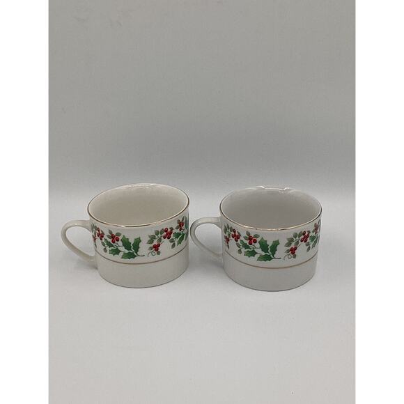 2 Pc Gibson China Everyday Christmas CHARM Coffee Cups/Mugs Holly Berry 3" Tall - Picture 1 of 5